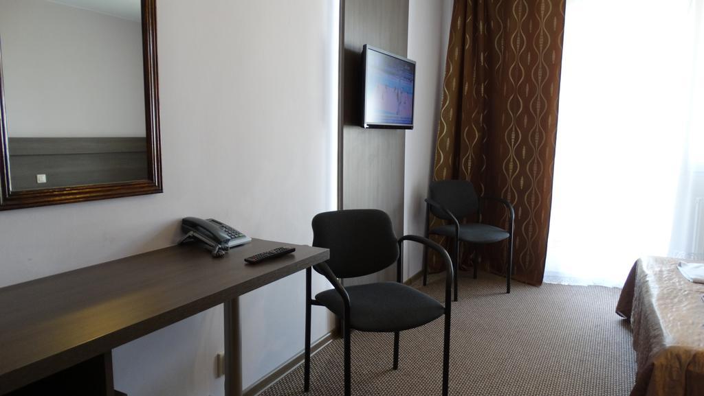 Hotel Junior Zamość Pokoj fotografie